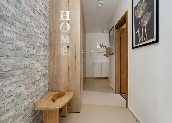 Atal Tower By Renters * ורוצלב